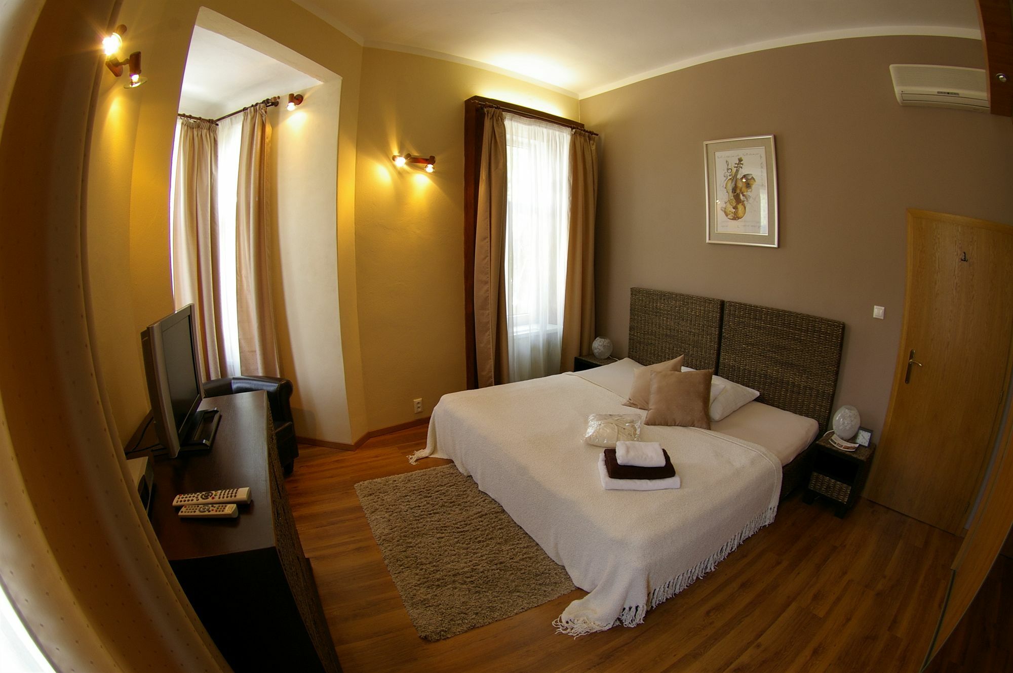 City Residence Apartment Hotel Košice Exteriör bild